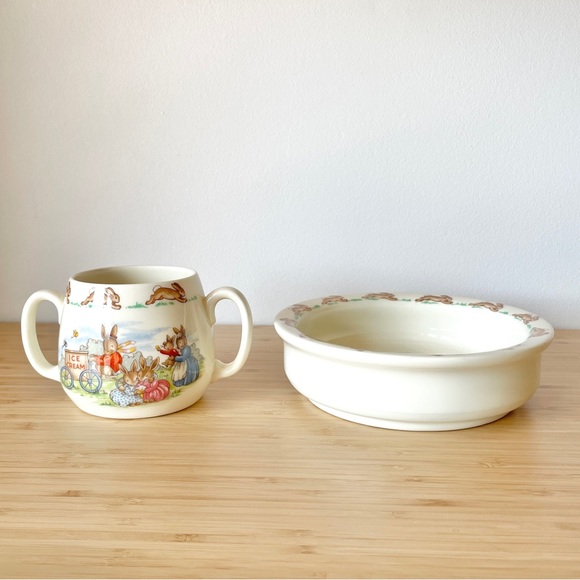 Royal Doulton Bunnykins Children’s Two Handle Mug & Bowl Keepsake - Picture 5 of 9